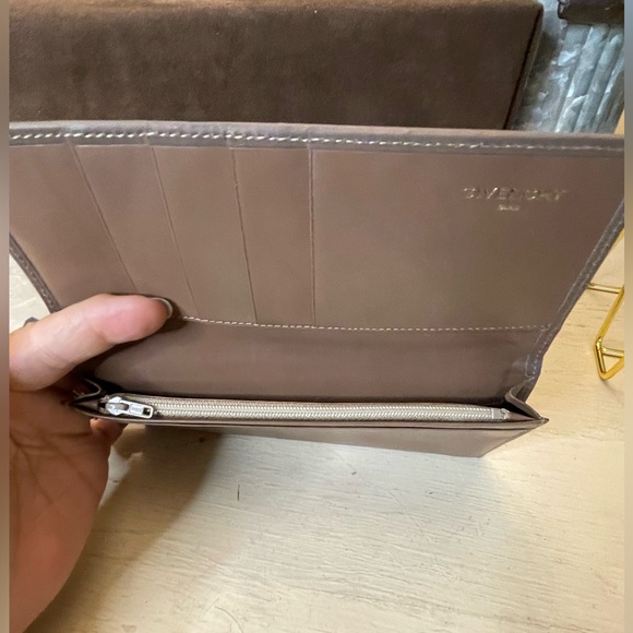 Givenchy Long Wallet Goodness!! - Picture 9 of 13